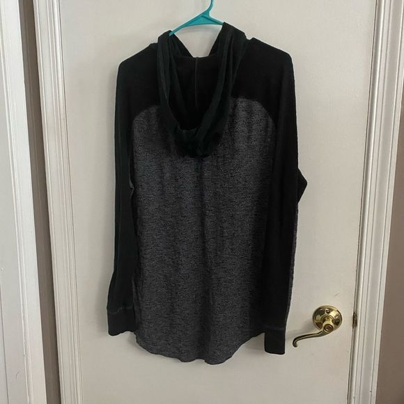 Express Long Sleeve Knit Hoodie - Picture 4 of 5